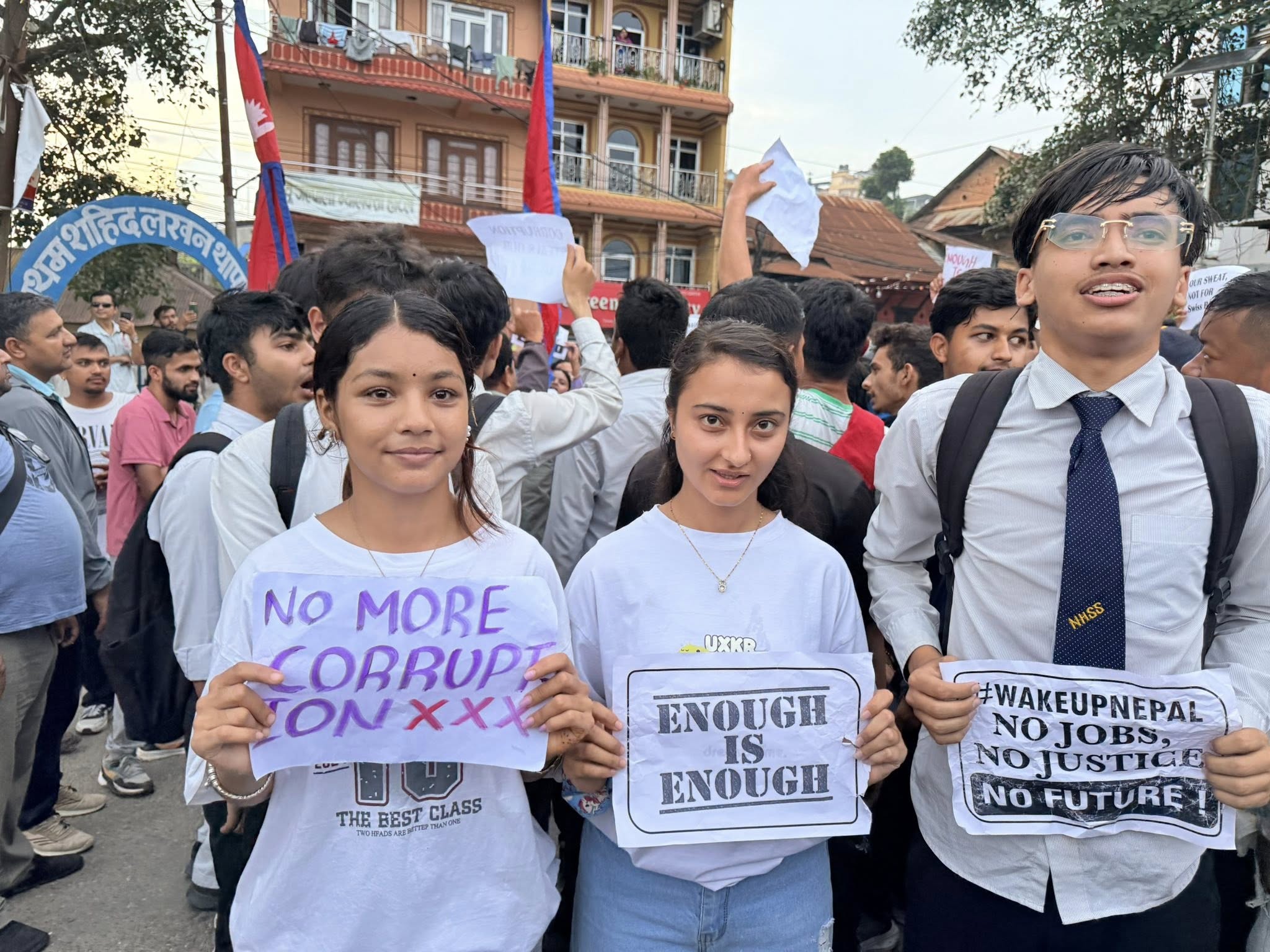 जेनजी युवाकाे प्रदर्शनमा १९ जनाको ज्यान गयाे, ११ जनाको अवस्था गम्भीर, ३० बढीको शल्यक्रिया गर्नुपर्ने