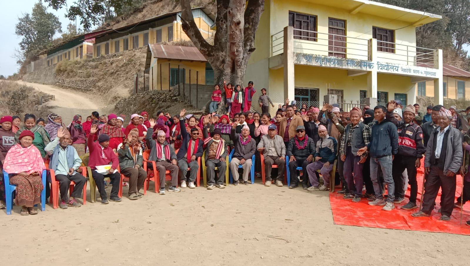 मत परिवर्तन गर्दै बदलिएकाे कांग्रेससँग देश परिवर्तन गर्न जनताकाे साथ चाहिएकाे छः उमेदवार श्रेष्ठ